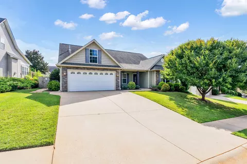137 Turnstone Ln, Spartanburg, SC 29301