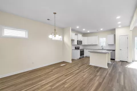 1123 Silverbend Trl, Duncan, SC 29334 photo 4