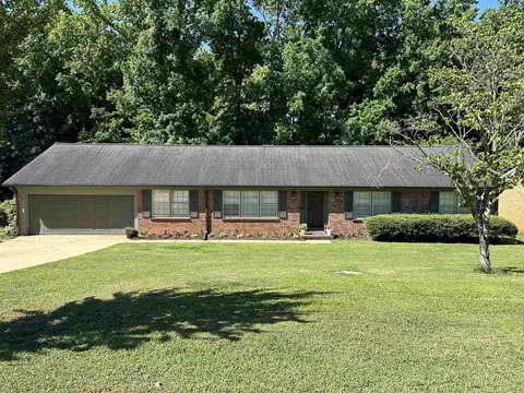 206 Shelton Dr, Spartanburg, SC 29307