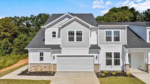 1572 Shallons Ct, Spartanburg, SC 29301