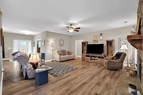 116 Ballard Rd, Pelzer, SC 29669 photo 9