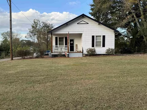 1271 Upper Valley Falls Rd, Boiling Springs, SC 29316