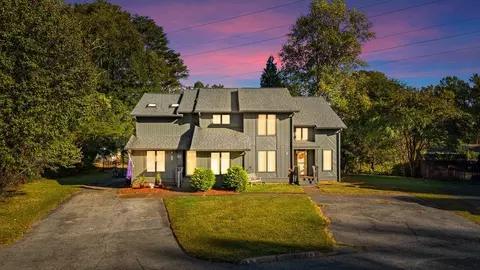 10 Blackberry Ct, Taylors, SC 29687