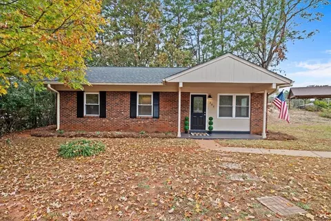 202 Gowan St, Spartanburg, SC 29301