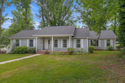 102 Willow Pond Ln, Piedmont, SC 29673