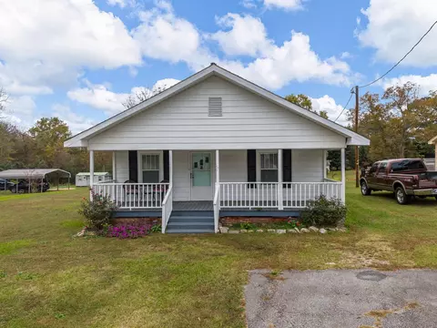 140 Lanford St, Campobello, SC 29322