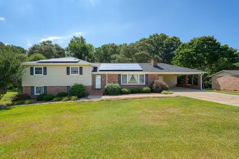 9 Brookdale Acres Dr, Lyman, SC 29365