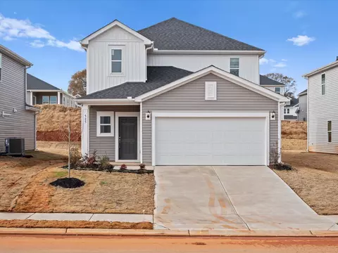 585 Dallington Dr, Wellford, SC 29385