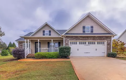 315 Cliffrose Ct, Spartanburg, SC 29306