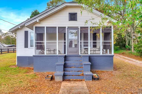 210 Hodgens Dr, Travelers Rest, SC 29690