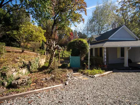 114 Wilderness Rd, Tryon, NC 28782 photo 2