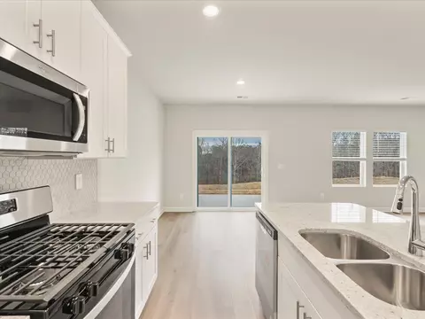 1068 Appalachian Dr, Moore, SC 29369 photo 9