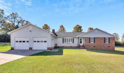 14 Benjamin Ct, Spartanburg, SC 29301