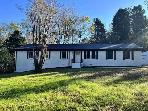 34 Nesbitt Dr, Inman, SC 29349