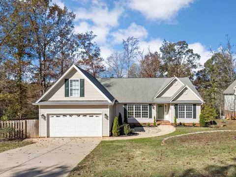 62 Lee St, Lyman, SC 29365