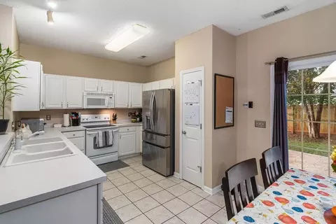 16 Stockbridge Dr, Greer, SC 29650 photo 13