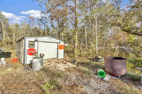 Exterior - 435 Bailey Rd, Buffalo, SC 29321 photo 8 of 10