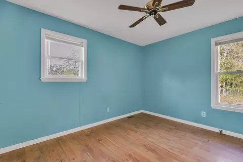 Bedroom - 435 Bailey Rd, Buffalo, SC 29321 photo 3 of 4