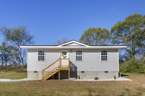 801 E South 1st St, Seneca, SC 29678