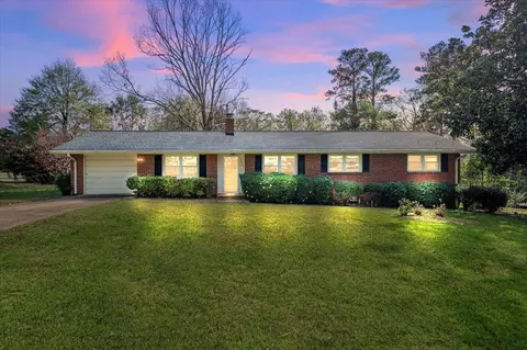 3602 Sherwood Dr, Spartanburg, SC 29302