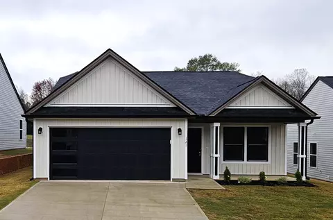 121 Sunrise Rd, Spartanburg, SC 29302