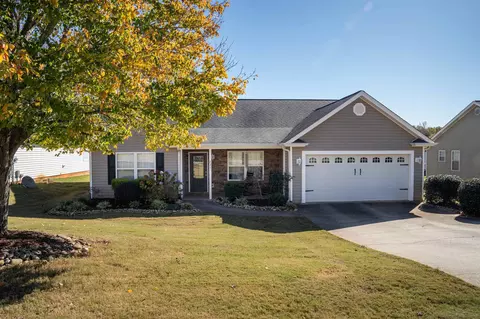 725 Tinder Box Ct, Boiling Springs, SC 29316