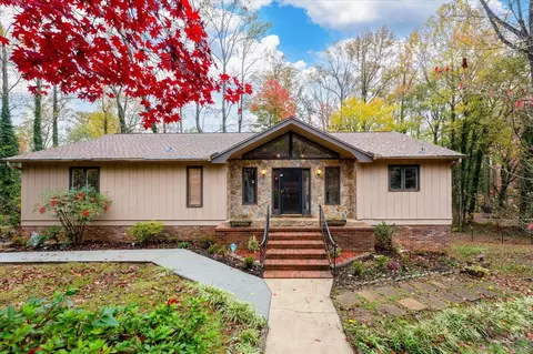 14 Tamarack Trl, Greenville, SC 29609