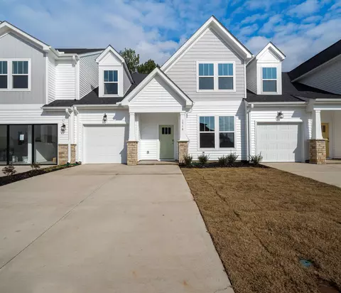 1510 Shallons Ct, Spartanburg, SC 29301