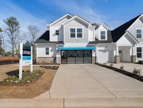 1512 Shallons Ct, Spartanburg, SC 29301