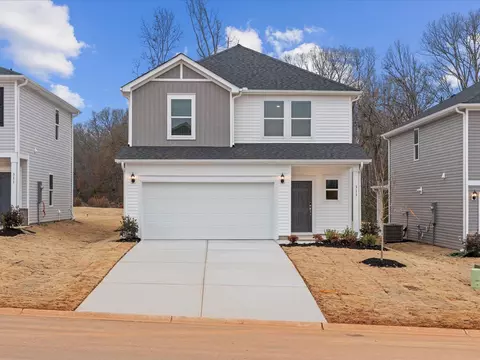 313 Yellowstone Trl, Gray Court, SC 29645
