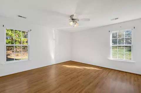 476 Barton St, Duncan, SC 29334 photo 17