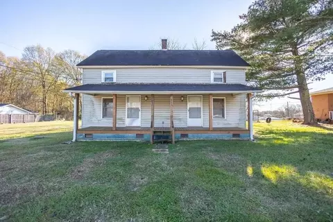 180 Old Pacolet Rd, Cowpens, SC 29330