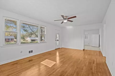103 Tower Dr, Moore, SC 29369 photo 3