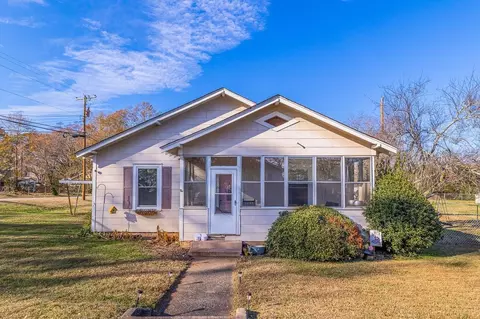 15 3rd St, Inman, SC 29349