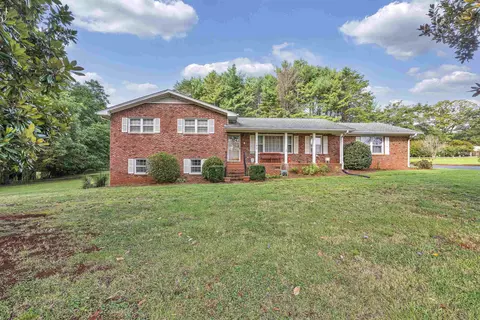 2080 John Dodd Rd, Wellford, SC 29385