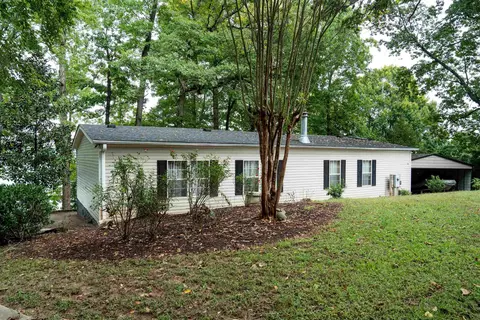 406 Hillside Dr, Inman, SC 29349