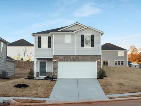 589 Dallington Dr, Wellford, SC 29385