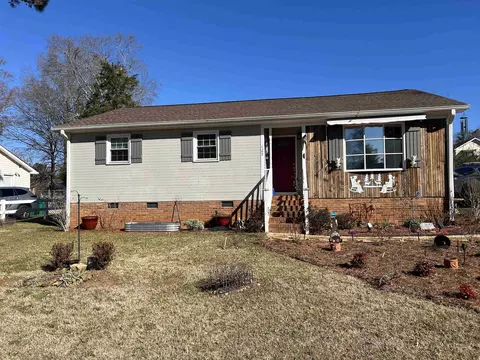 125 Keltner Cir, Spartanburg, SC 29302