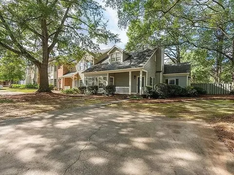 204 Woodburn Club Ln, Spartanburg, SC 29302
