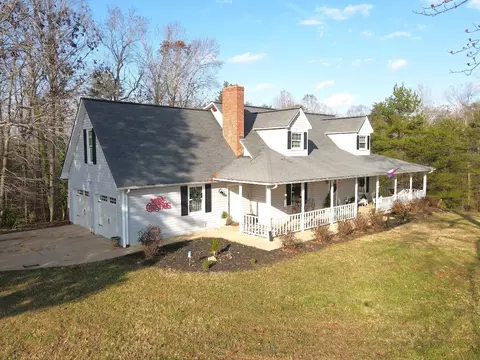 491 Starr Ridge Rd, Gaffney, SC 29340