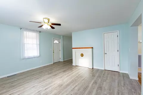 102 Beech St, Gaffney, SC 29340 photo 2