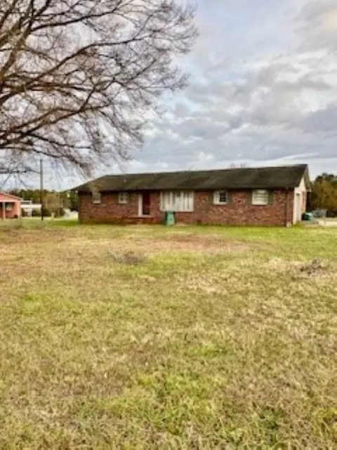 360 Hampshire Dr, Gaffney, SC 29341