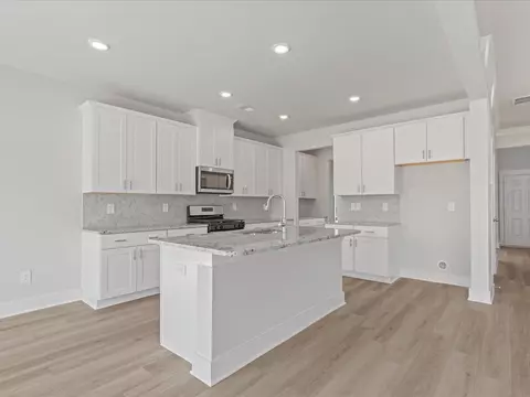 1034 Hillcraft Dr, Greer, SC 29651 photo 7