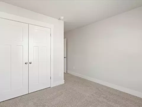 1034 Hillcraft Dr, Greer, SC 29651 photo 34