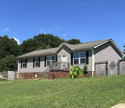 302 Sagewood Ct, Fountain Inn, SC 29644