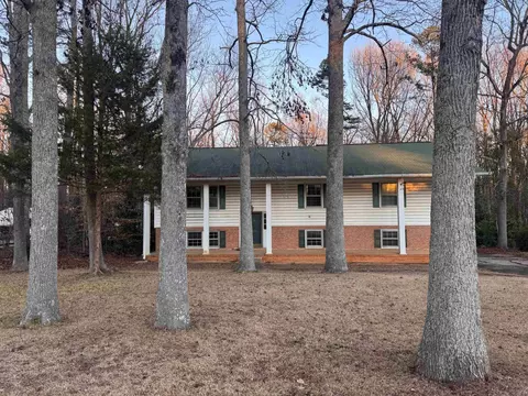 199 Briarcreek Dr, Spartanburg, SC 29301