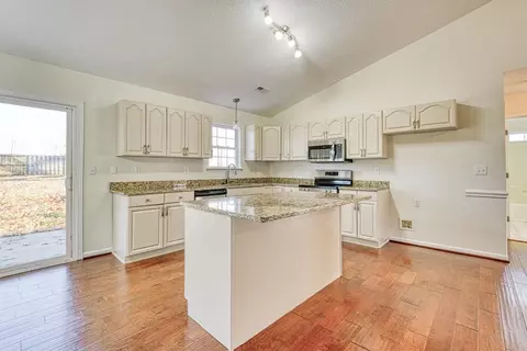 477 Hampton Rd, Lyman, SC 29365 photo 5