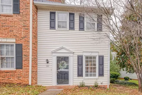35 Somersett Dr, Spartanburg, SC 29301