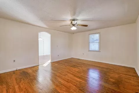 Living - 111 Forest Ln, Arcadia, SC 29320 photo 4 of 4
