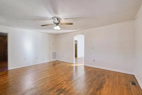 Living - 111 Forest Ln, Arcadia, SC 29320 photo 1 of 4